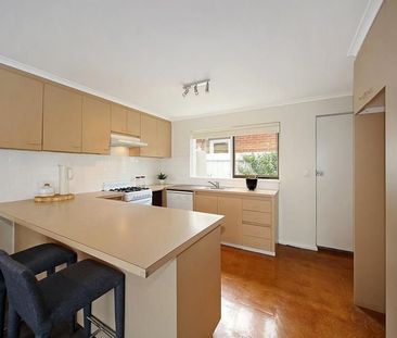 18 Robinson Street, Prahran - Photo 3