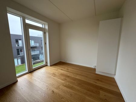 Moderne lejlighed med lys og rummelighed i Odense V - Photo 4