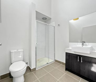 Charming 2-Bedroom Gem at 93 Welwyn Parade, Deer Park - Photo 5