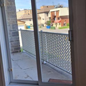 3 1/2 RENOVER, Saint-Eustache avec clientèle 55+ ans - Photo 2