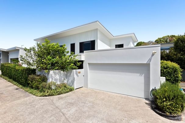 Beautiful Buderim Duplex - Photo 1