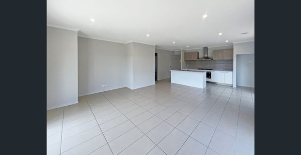 Great Family Location! - Photo 1