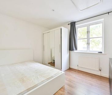 4 bedroom terraced house to rent - Photo 5