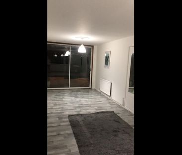 3 Bed Terraced House, Northcote Way, NG6 - Photo 2