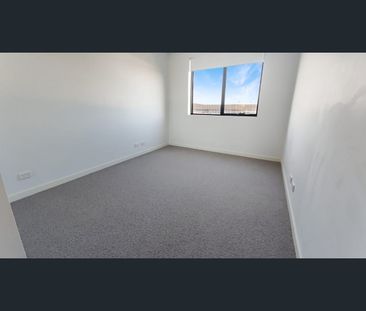 301/115 Overton Rd, Williams Landing, Vic 3027 - Photo 3
