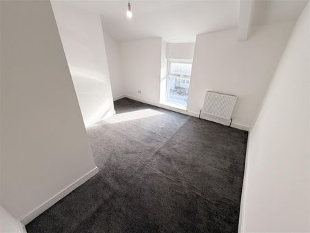House - Terraced For Rent Park Road, Treorchy - Photo 4