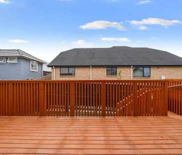 3.5 Bedroom + Double Garage - Brand New !!! - Photo 1