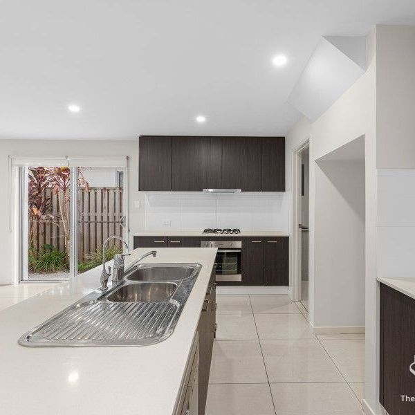 Spacious 4-Bedroom Townhouse in Vidorra â Premium Living, Unmatched Value - Photo 1