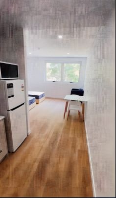 Large studio - Photo 1