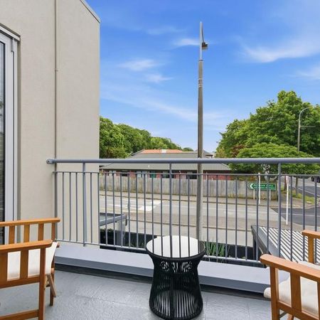 Three Bedroom Townhouse - Photo 2