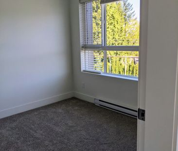 2 Bedroom 2 Bathroom Condo-Great Location - Photo 4