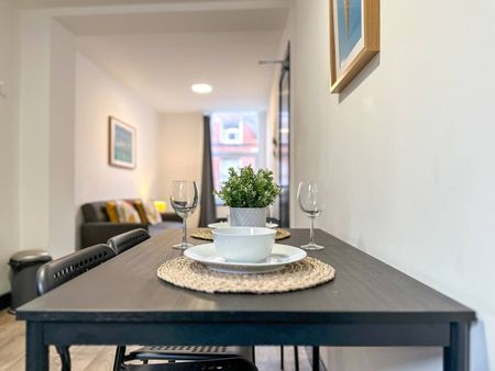 Saville Place - Photo 3