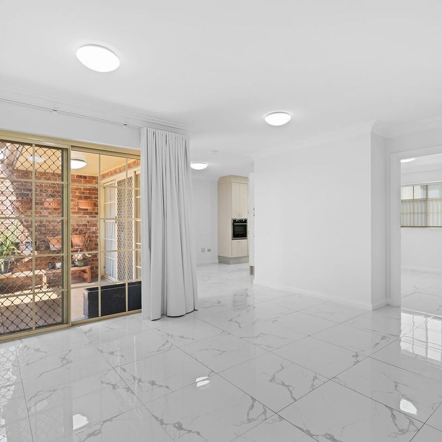 Spacious over 55's Villa - Photo 1