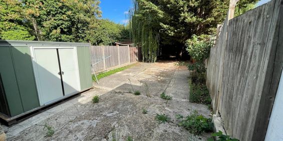 3 Bed Flat, Station Road, HA1 - Photo 3