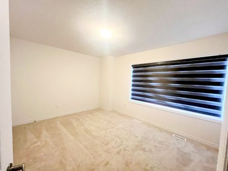 For Lease - 2 Mckernan Avenue, Brantford, Ontario - Photo 2