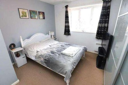 The Ridgedales, Moorside, Oldham, OL1 - Photo 4