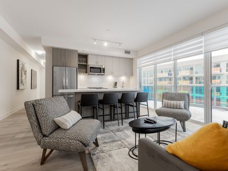 For Lease - 333 Sunseeker Avenue Unit# 528, Innisfil, Ontario - Photo 3