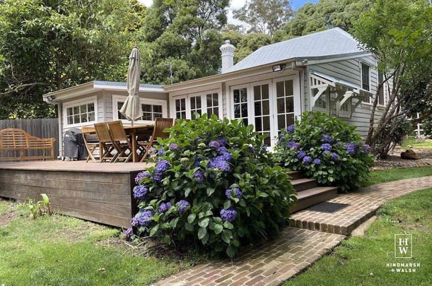 Walnut Cottage - Photo 1
