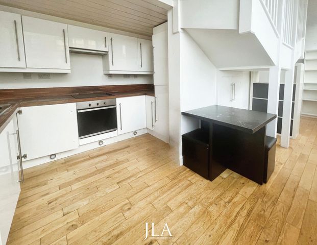 2 bed flat to rent in Flat , The Exchange, Lee Street, Leicester - Photo 1