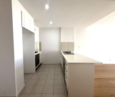 Convenience, Comfort & Contemporary Living in the Heart of Merrylands - Photo 3