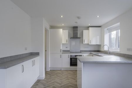 3 bedroom semi-detached house to rent - Photo 5