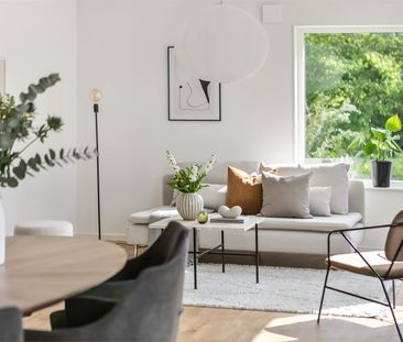 Näckrosvägen, Järfälla - Photo 1