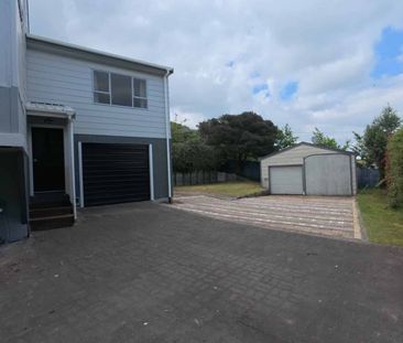 Fabulous Layout - Large Family Home - Genuine Long Term - Photo 5