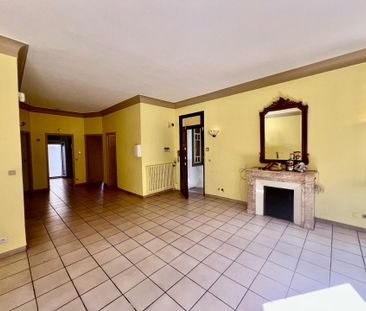 Appartement ancien de 94 m² à Perpignan - Photo 1