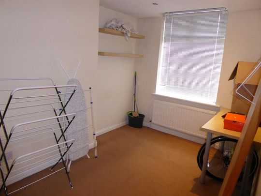 5 bedroom maisonette to rent - Photo 1