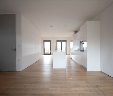 Well presented 3 bedroom semi-detached house situated within the gr... - Photo 3