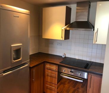 1 Bed Flat, Greenwood Terrace, M5 - Photo 1