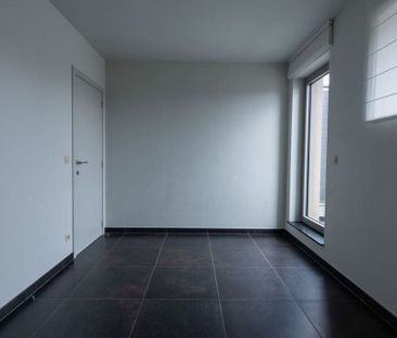 Appartement te huur in Erembodegem voor € 900 met 2 slaapkamers - Foto 4