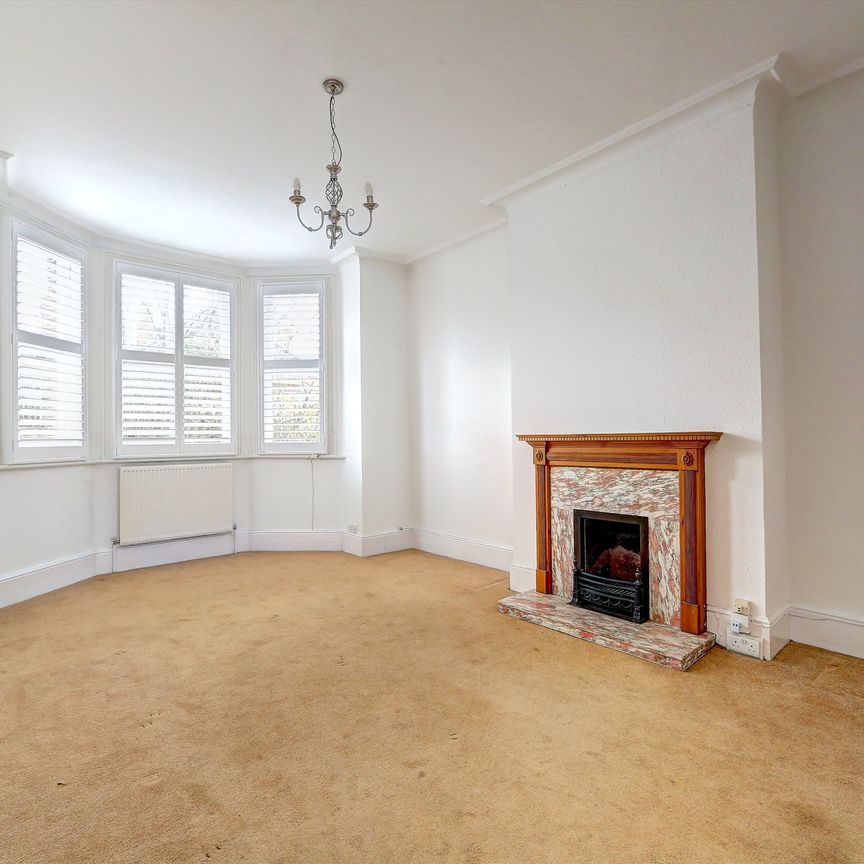 Berkeley Place, Wimbledon Village, SW19, London - Photo 1