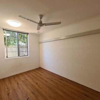 2/32 Carr Street, Hermit Park QLD 4812 - Apartment For Rent | Domain - Photo 1