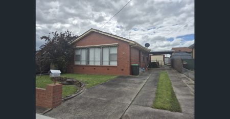 THREE BEDROOM HOUSE - Photo 2