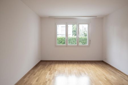 Dreamy 3 1/2-room apartment with unique children's discount! - Photo 4