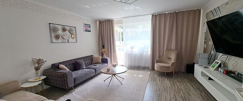 Große 3-Zimmer-Wohnung mit Balkon und Gäste-WC in Bremerhaven-Lehe - Foto 1