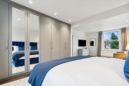 4 bedroom end of terrace house to rent - Photo 5