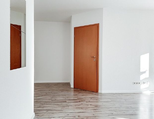 Tolle 2-Raumwohnung mit Balkon & Tiefgaragenstellplatz in Schlosschemnitz - Foto 1