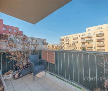 Moderní 2+1 s balkonem a garáží | 7 min od metra Rajská zahrada - Photo 1