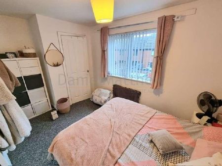 Mariners Walk, Barry, The Vale Of Glamorgan, CF62 - Photo 4