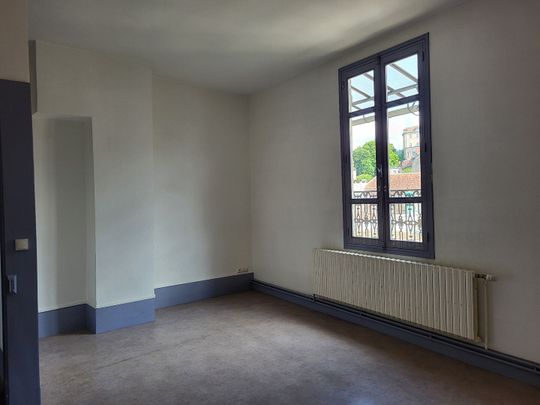 Location Appartement 4 pièces 89m² BESANCON 25000 - Photo 1