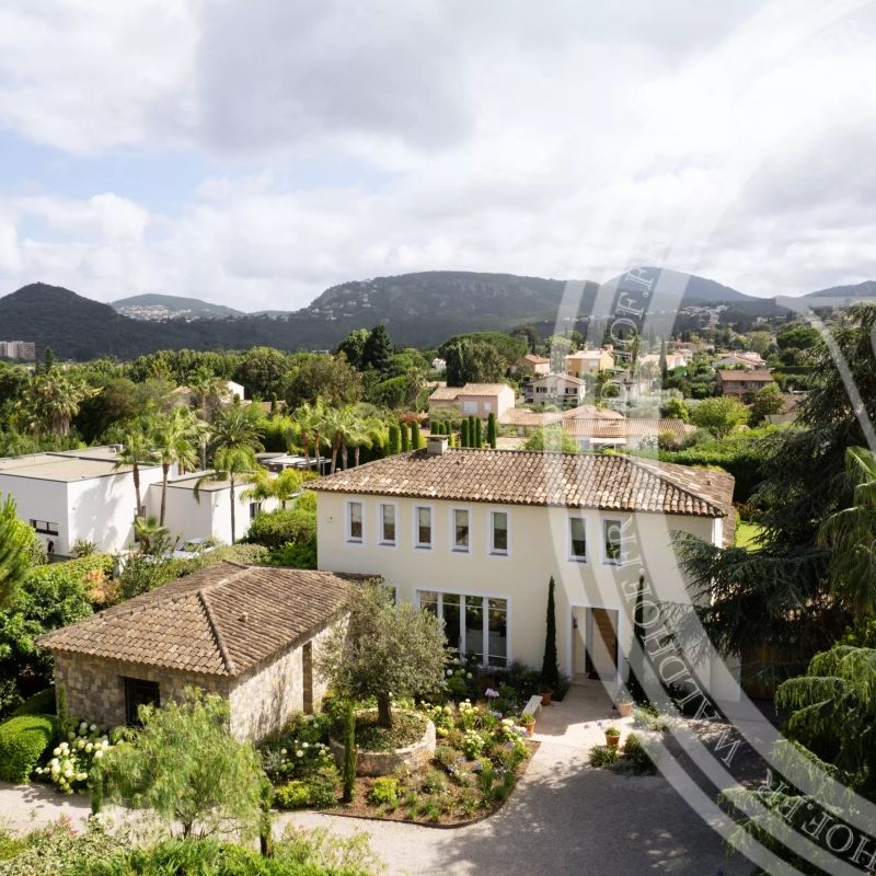 Villa provencal entièrement rénové en 2024 par un architect. - Photo 1