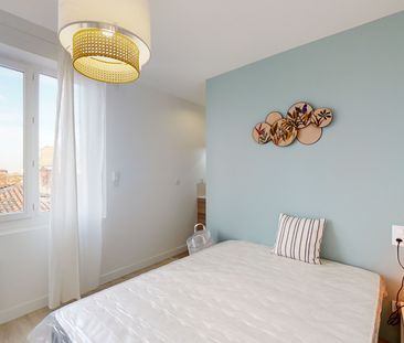MATABIAU F Roommate 4 Bedrooms at Toulouse - Photo 3