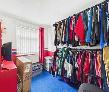 3 bedroom apartment to rent - Photo 1