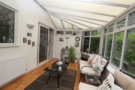 3 Bedroom Semi-Detached House, Chester - Photo 5