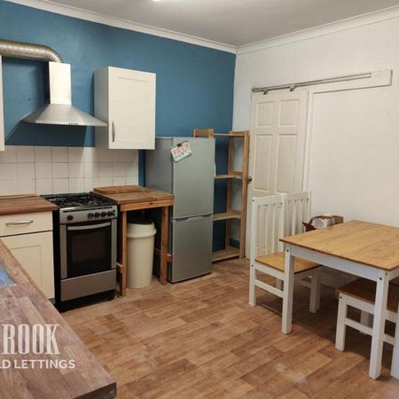 3 bedroom terraced house to rent - Photo 3