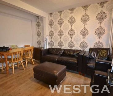 4 Bed - Pitcroft Avenue, University Area - Photo 1