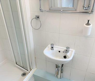 4 bedroom detached house to rent - Photo 3