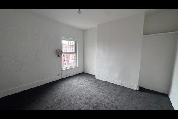 3 Bed Flat, Smithdown Road, L15 - Photo 1